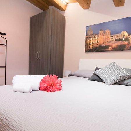 Casa Malaclà B&B Noto Ngoại thất bức ảnh
